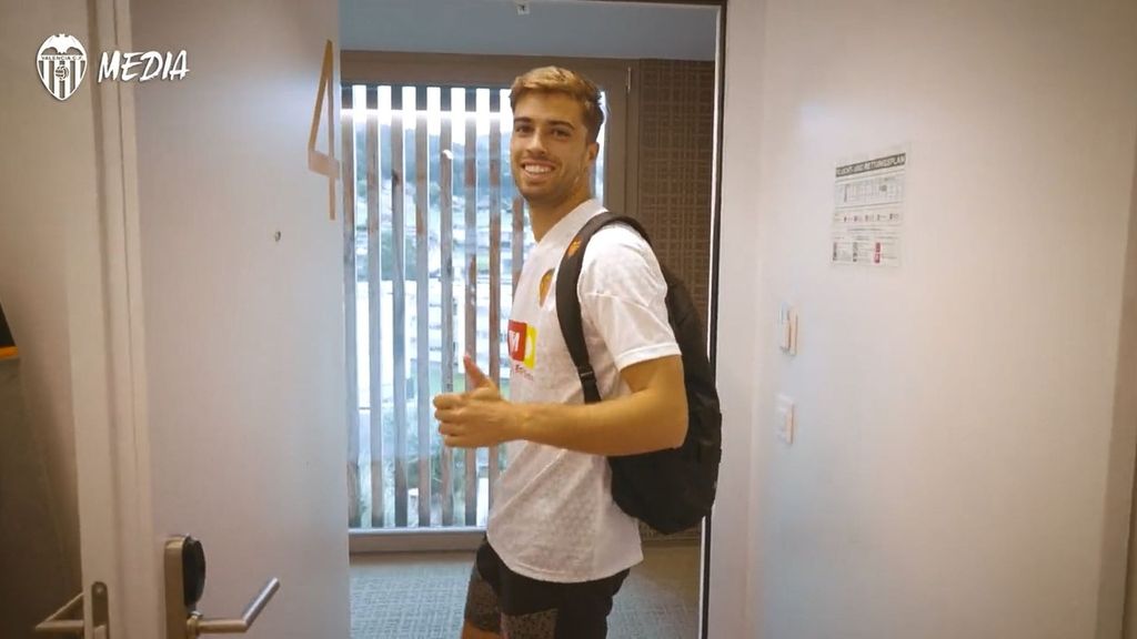 El Valencia CF anuncia la renovación de Alberto Marí hasta 2026