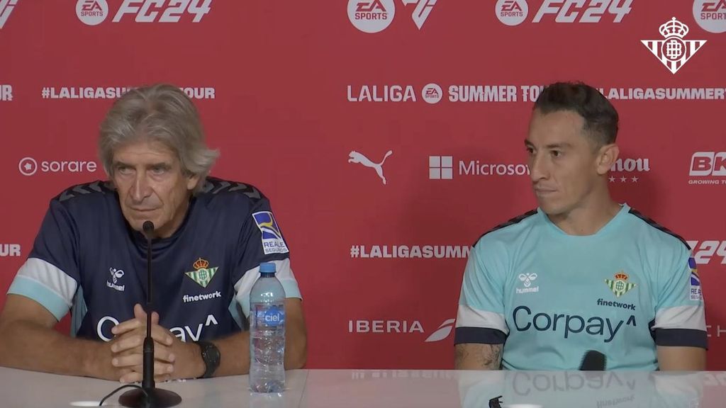 Rueda de prensa de Pellegrini y Guardado en la previa del derbi Betis-Sevilla en la pretemporada 2023 en México