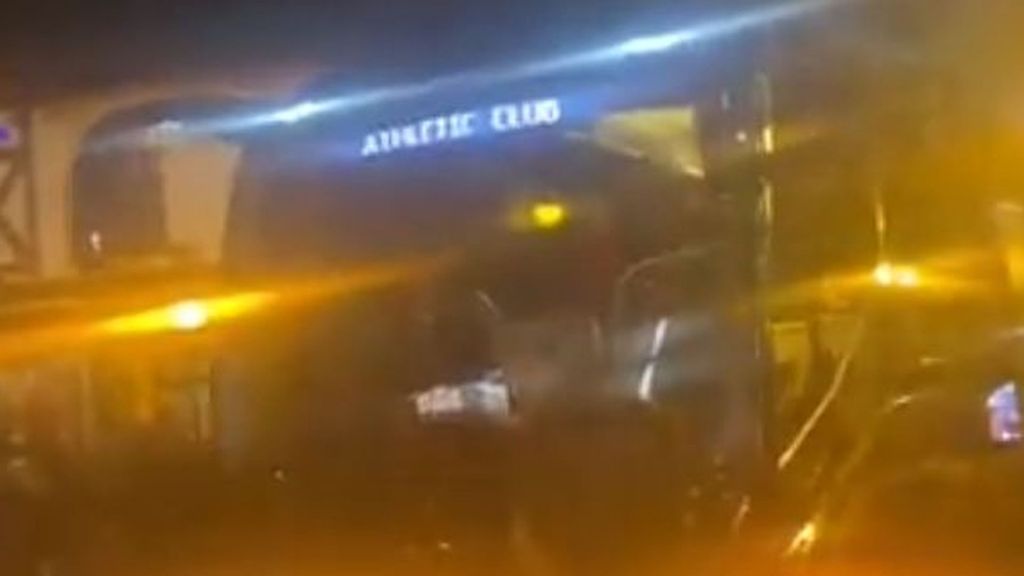 Llegada del Athletic en bus