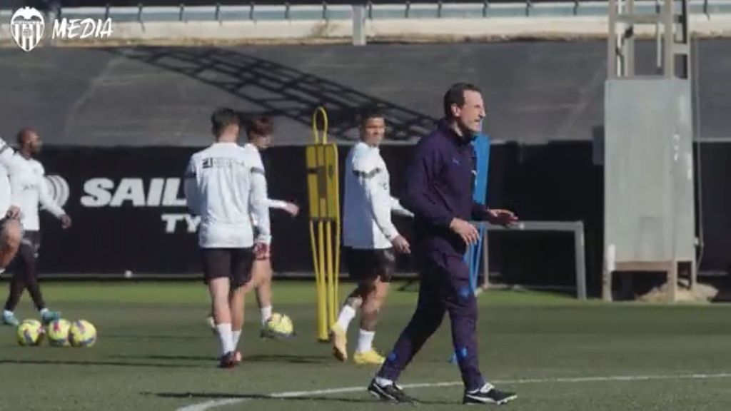 Primer entrenamiento del Valencia de Voro