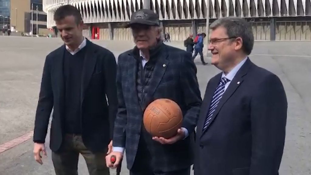 La estatua de Iribar ya tiene sitio en San Mamés