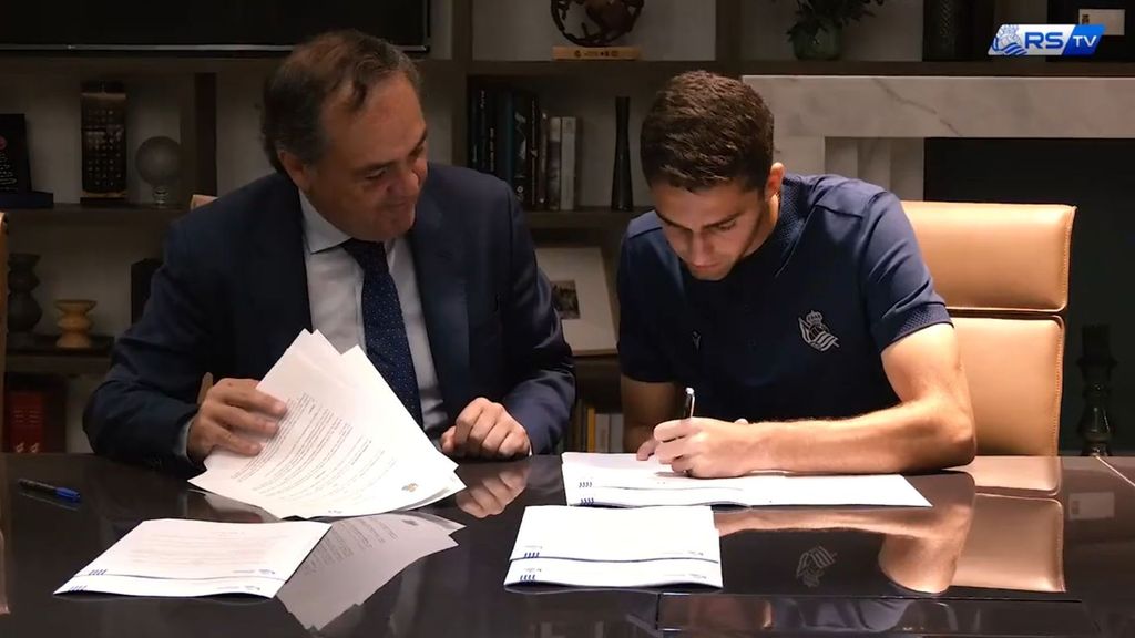 Primer día de Arsen Zakharyan con la Real Sociedad