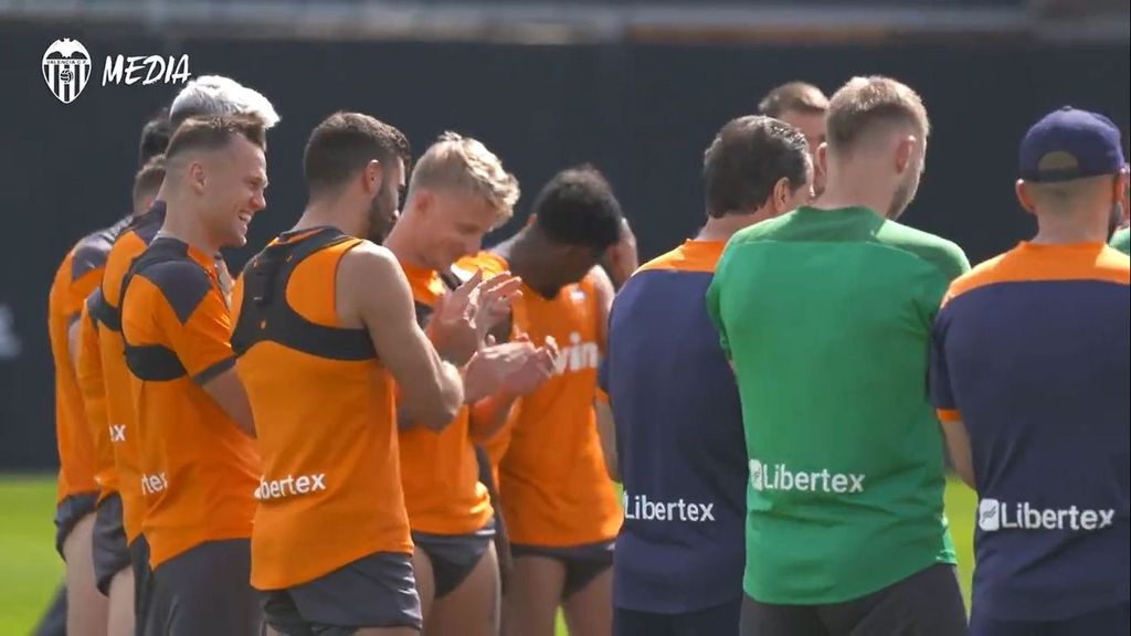 Emotiva despedida a Gameiro y Mangala