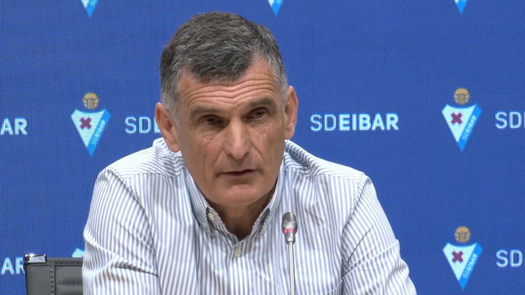 (MEDIASET) “Está bien que los jugadores digan que soy como un padre para ellos”: Mendilibar, al despedirse del Éibar