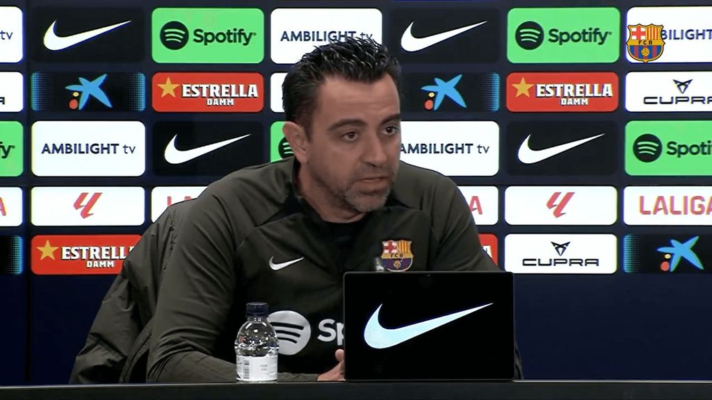 Xavi se siente "ilusionado y emocionado con seguir un año más"