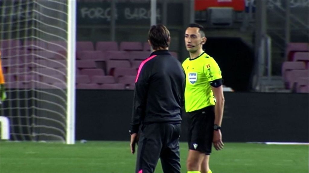 (Mediaset) Secuencia completa de la charla entre Lopetegui y Sánchez Martínez