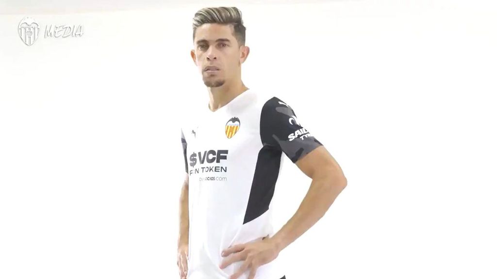 El making-of de las nuevas camisetas del Valencia