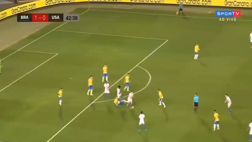 Lyanco Vojnovic, el jugador que suena para la defensa del Betis