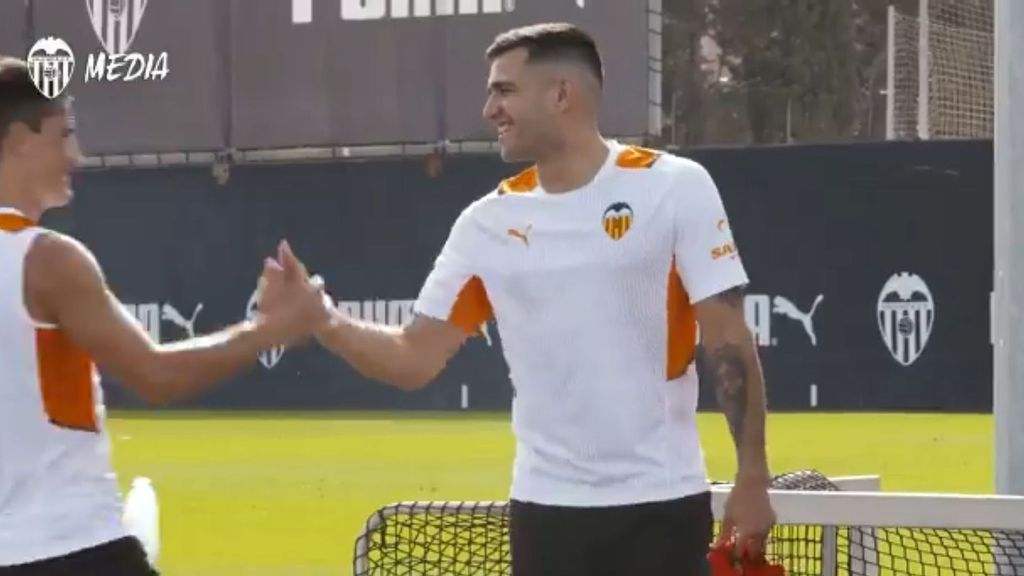 Maxi Gómez ya está en Valencia