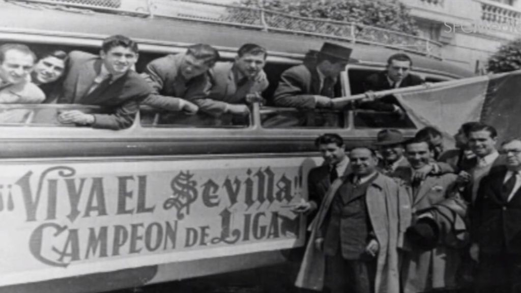 (MEDIASET) El Sevilla era tercero a falta de cinco jornadas cuando ganó la liga hace 75 años