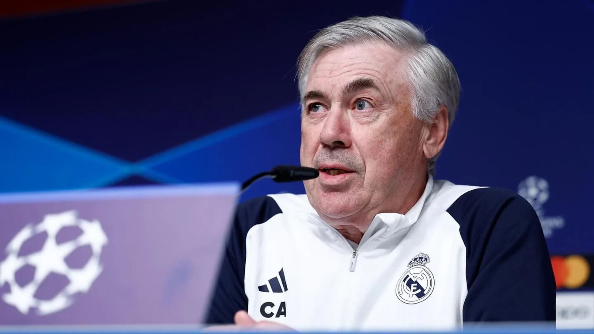 carlo_ancelotti_en_sala_de_prensa_foto_rm_001.jpg