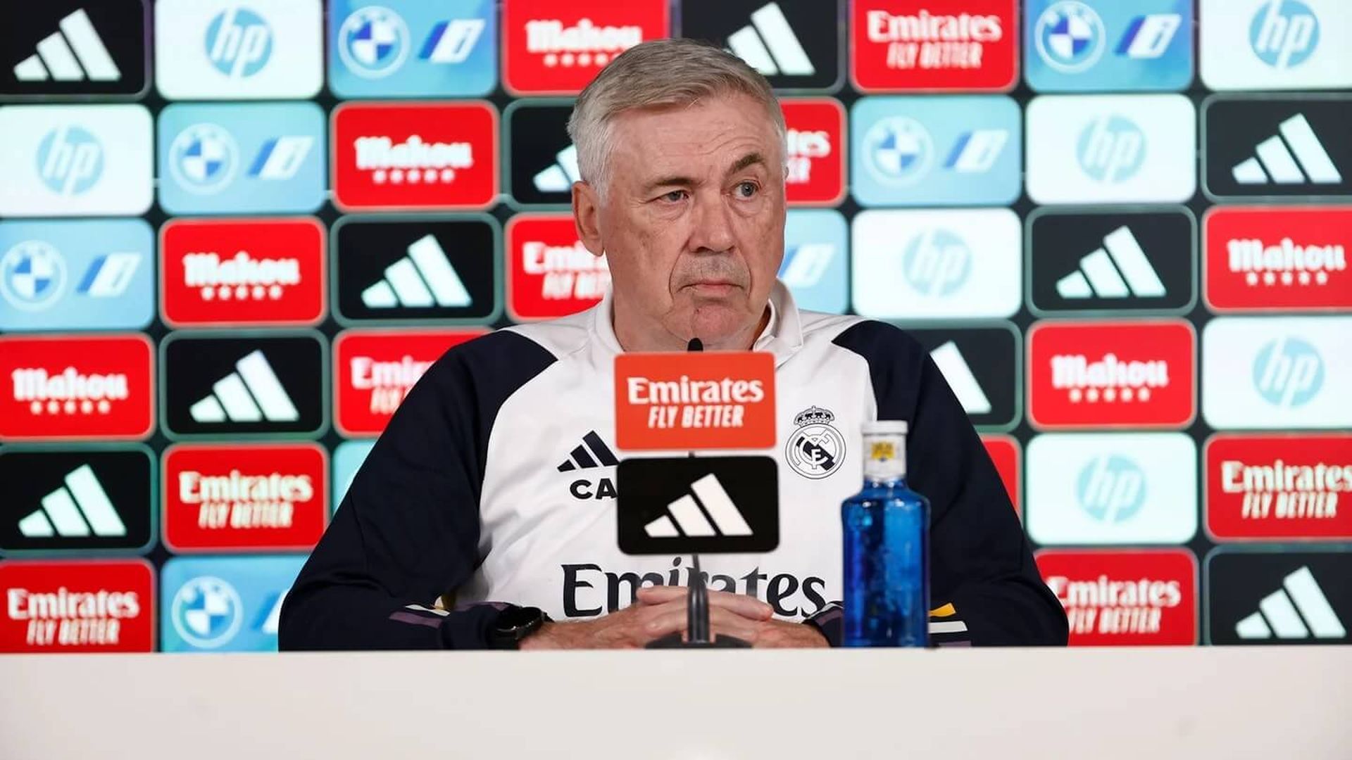 carlo_ancelotti_en_sala_de_prensa_foto_rm_001.jpg