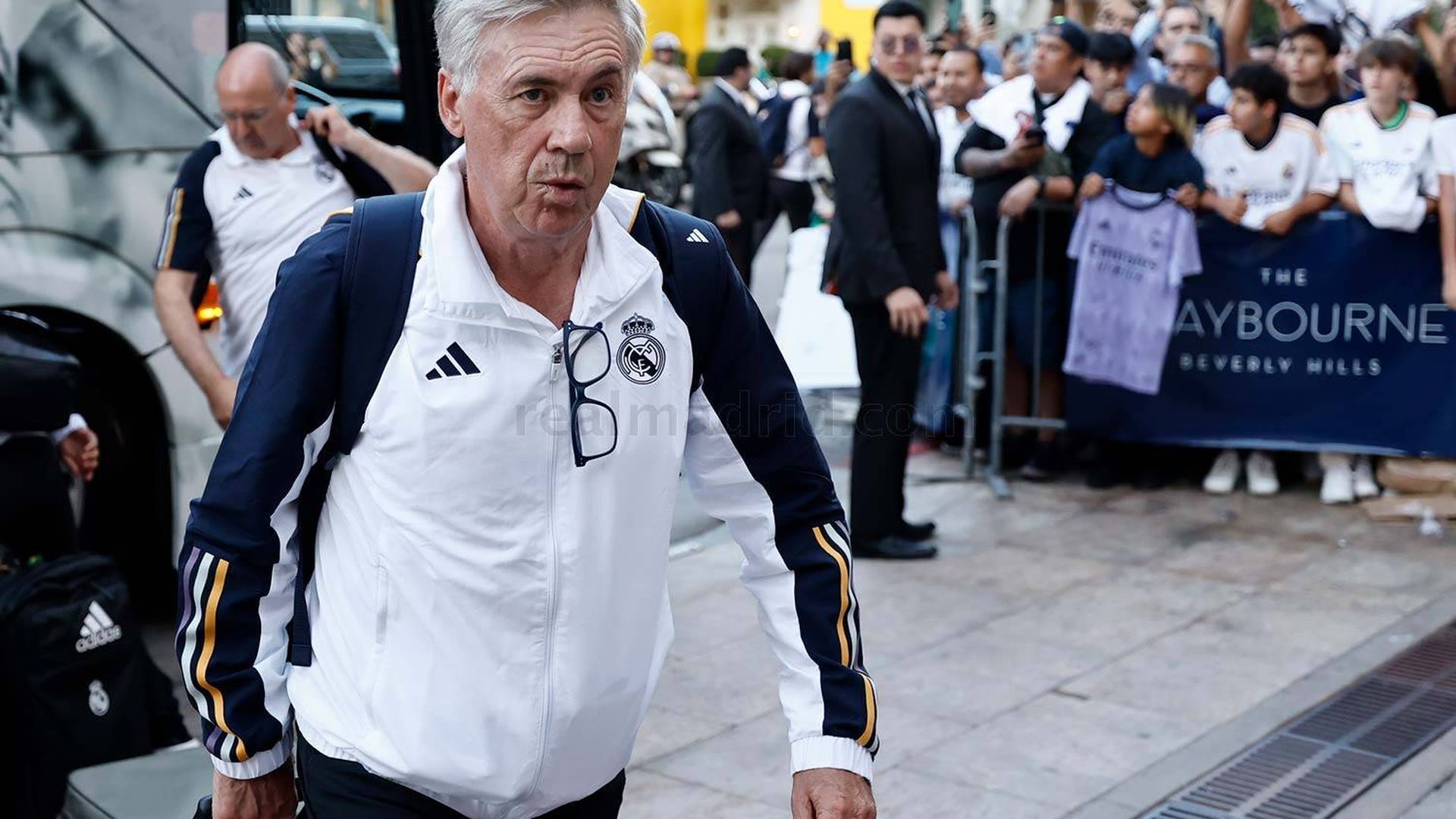 carlo_ancelotti_llegando_a_los_angeles_foto_rm_001.jpg