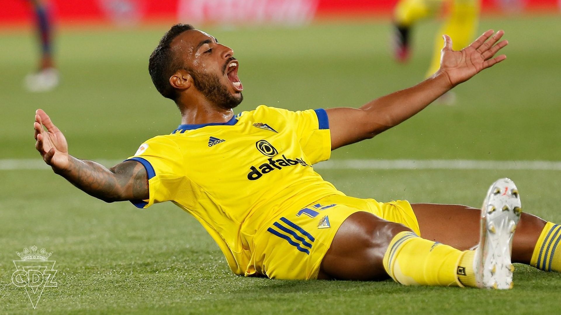 carlos_akapo_celebra_su_gol_ante_el_levante_foto_cadiz_cf.jpg