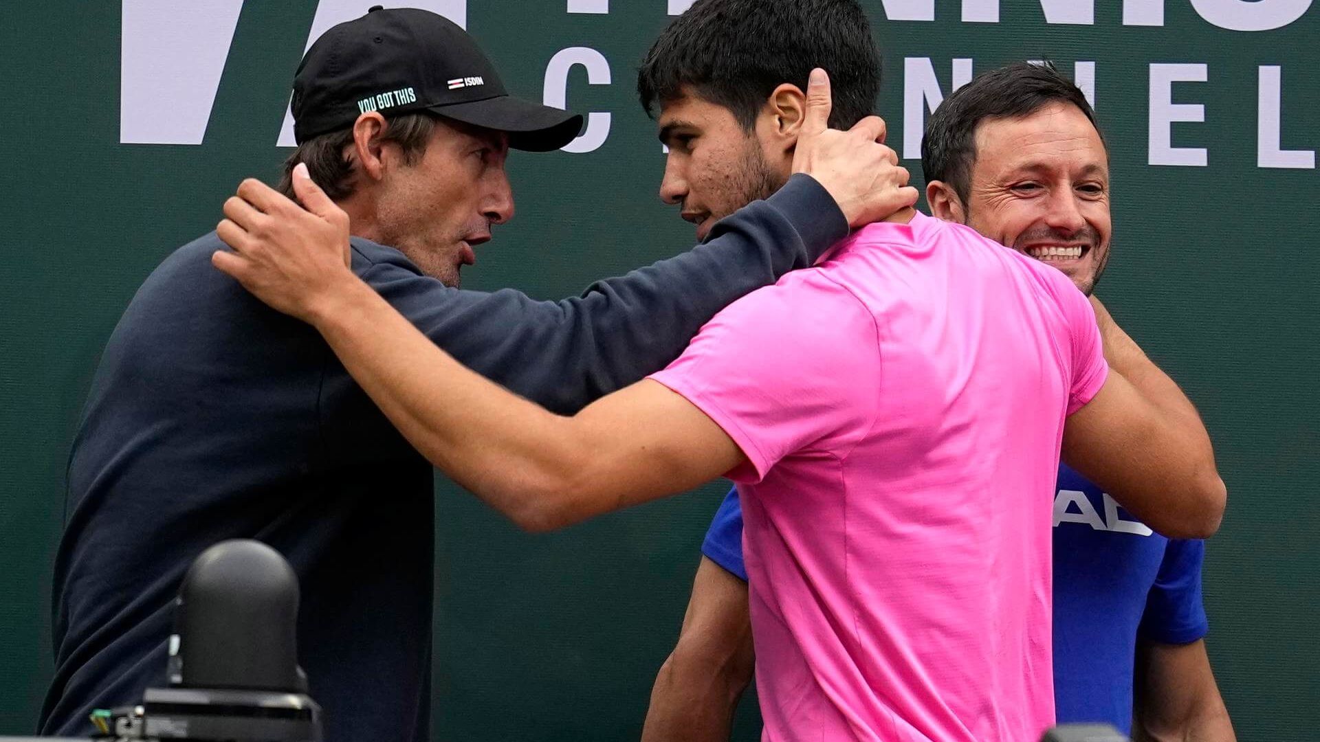 carlos_alcaraz_junto_a_juan_carlos_ferrero_foto_efe.jpg carlos_alcaraz_junto_a_juan_carlos_ferrero_foto_efe.jpg