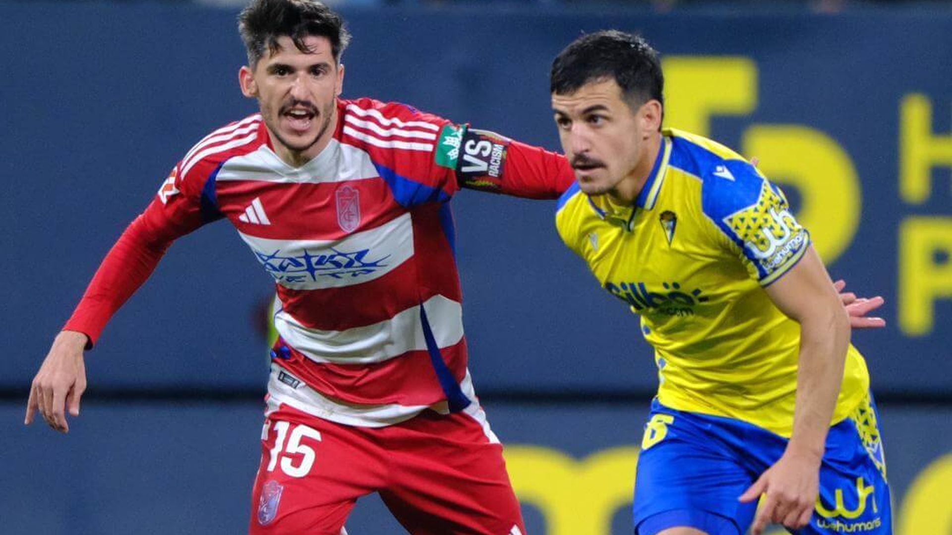 carlos_neva_en_el_cadiz_granada_foto_laliga_001.jpg carlos_neva_en_el_cadiz_granada_foto_laliga_001.jpg