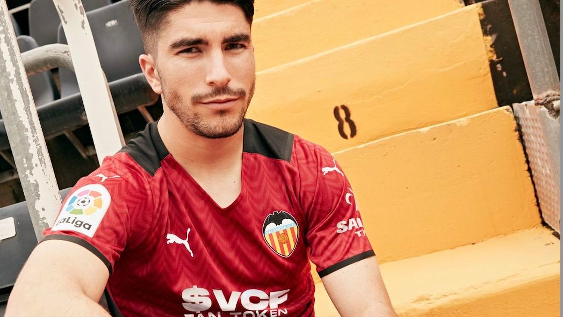 carlos_soler_foto_valencia_cf__001.png