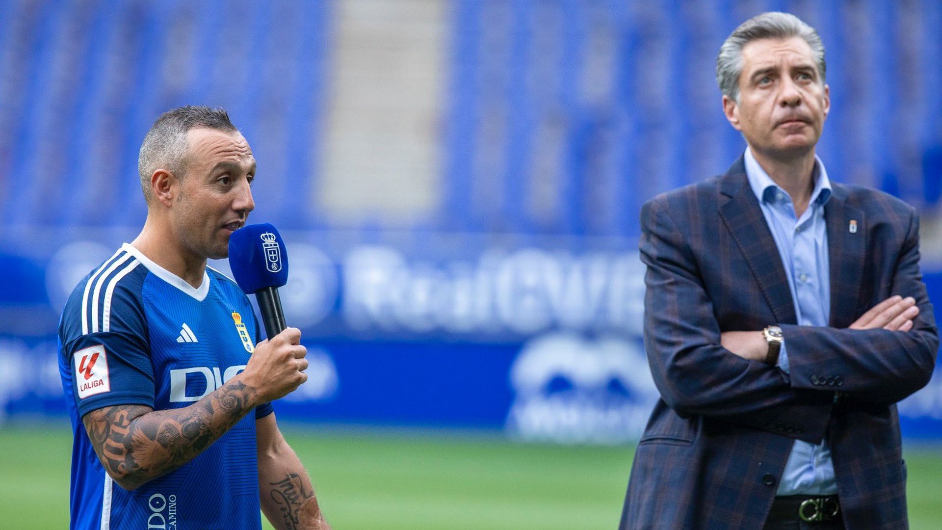 cazorla_junto_a_martin_pelaez_durante_su_presentacion_foto_real_oviedol_001.jpg cazorla_junto_a_martin_pelaez_durante_su_presentacion_foto_real_oviedol_001.jpg