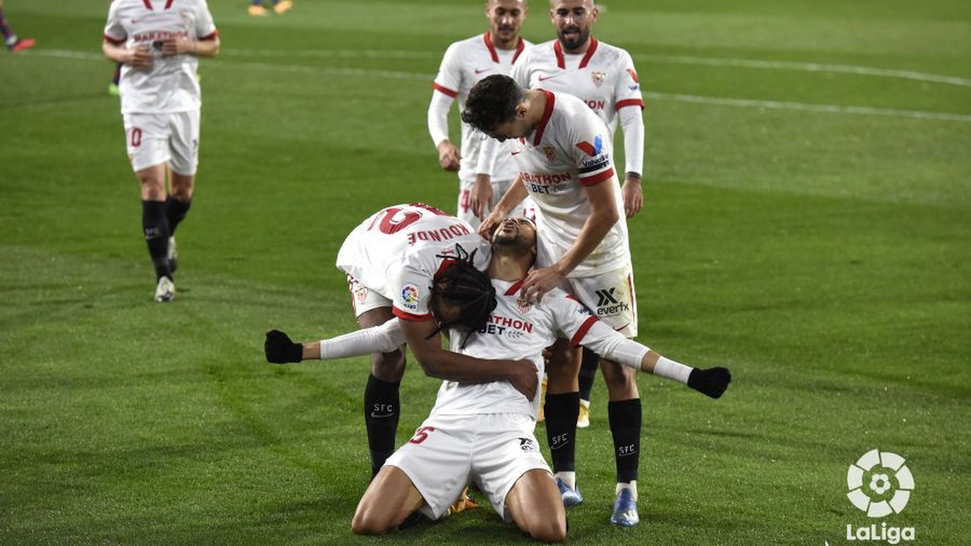 celebracion_del_gol_de_en_nesyri_foto_laliga_002.jpeg