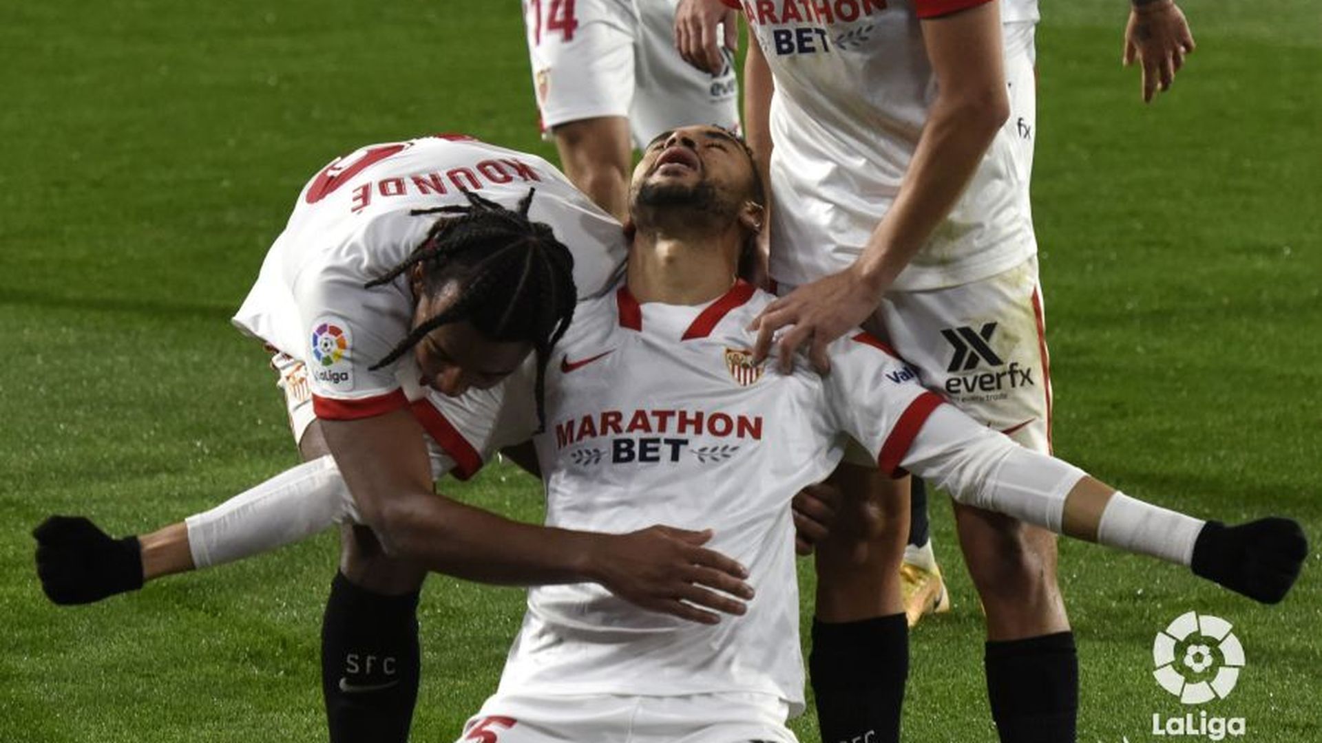 celebracion_del_gol_de_en_nesyri_foto_laliga_003.jpeg