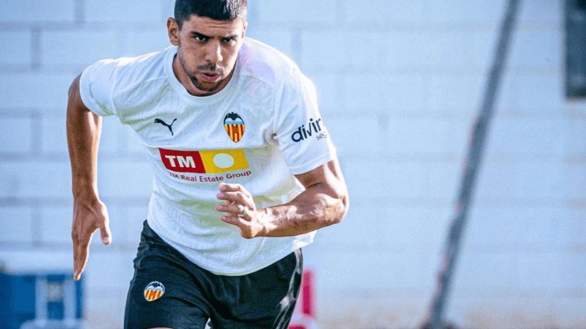 cenk__001.png cenk__001.png