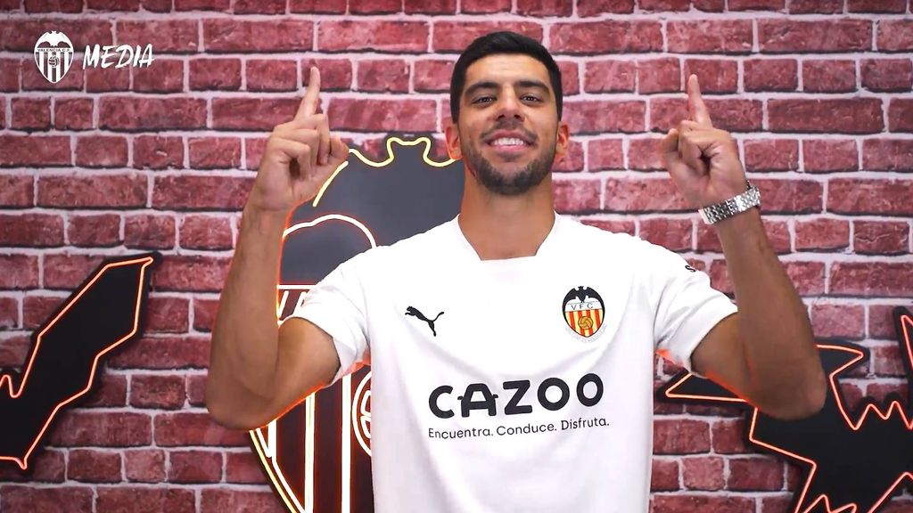 Cenk Ozkacar es del vcf
