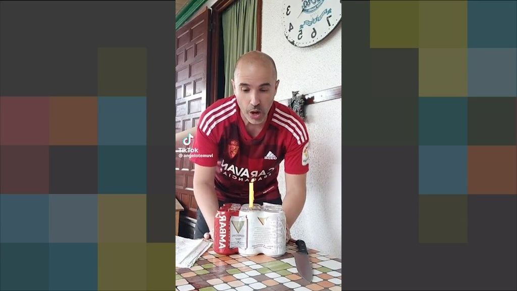 El meme del cumpleaños con cerveza y la camiseta del Real Zaragoza