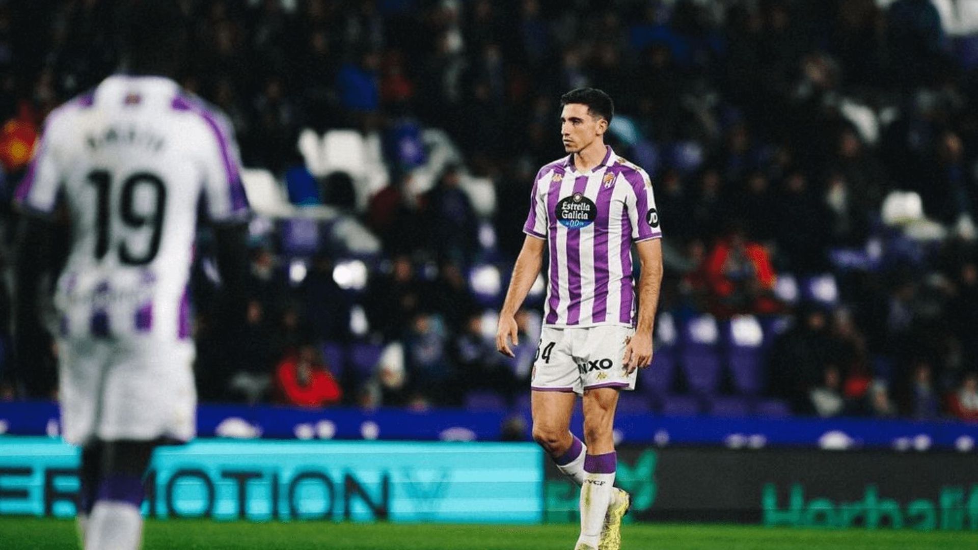cesar_tarrega_con_el_real_valladolid_foto_instagram__sesartarrega__001.png cesar_tarrega_con_el_real_valladolid_foto_instagram__sesartarrega__001.png