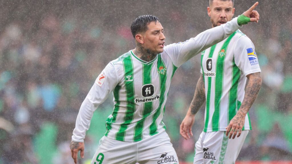 El partido soñado del Chimy Ávila: "La primera vez de mi hijo en el estadio, cumplen años mis hijas... se juntaron los astros"