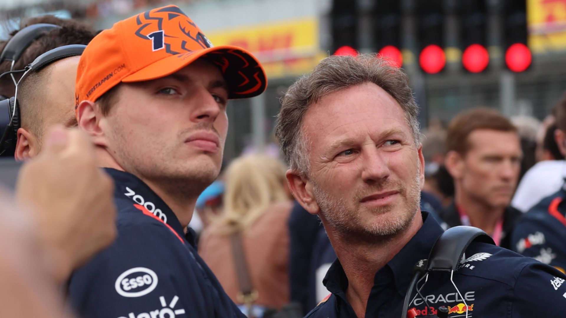 christian_horner_junto_a_verstappen_en_silverstone_cordon_press_001.jpg christian_horner_junto_a_verstappen_en_silverstone_cordon_press_001.jpg