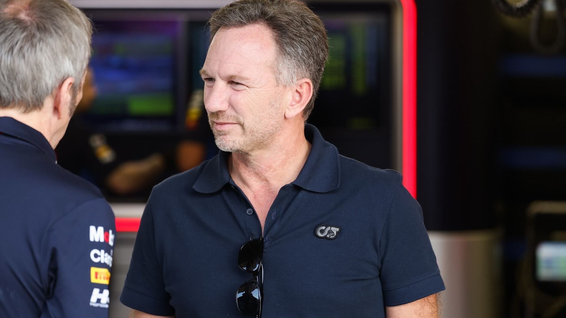 christian_horner_sin_ropa_oficial_de_red_bull_001.jpg christian_horner_sin_ropa_oficial_de_red_bull_001.jpg