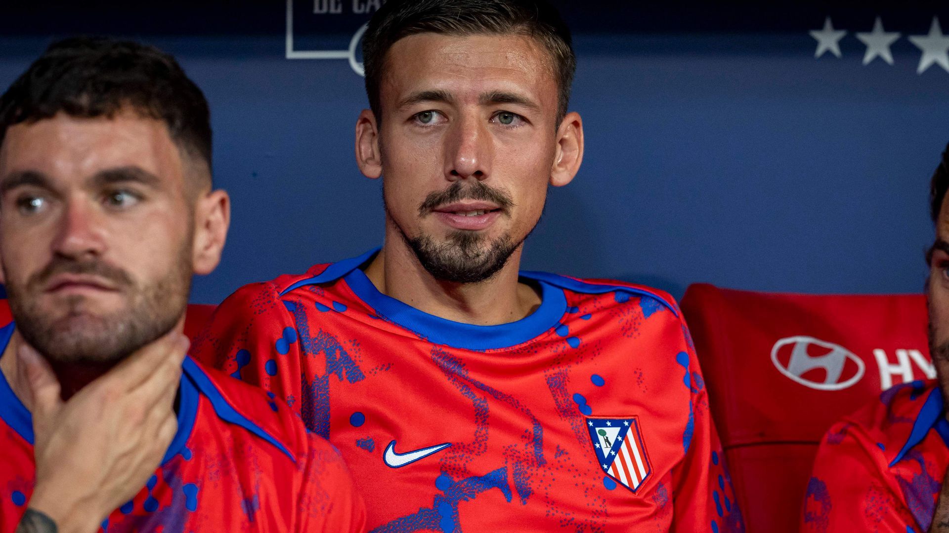 clement_lenglet_en_el_banquillo_del_atletico_de_madrid_foto_cordon_press.jpg