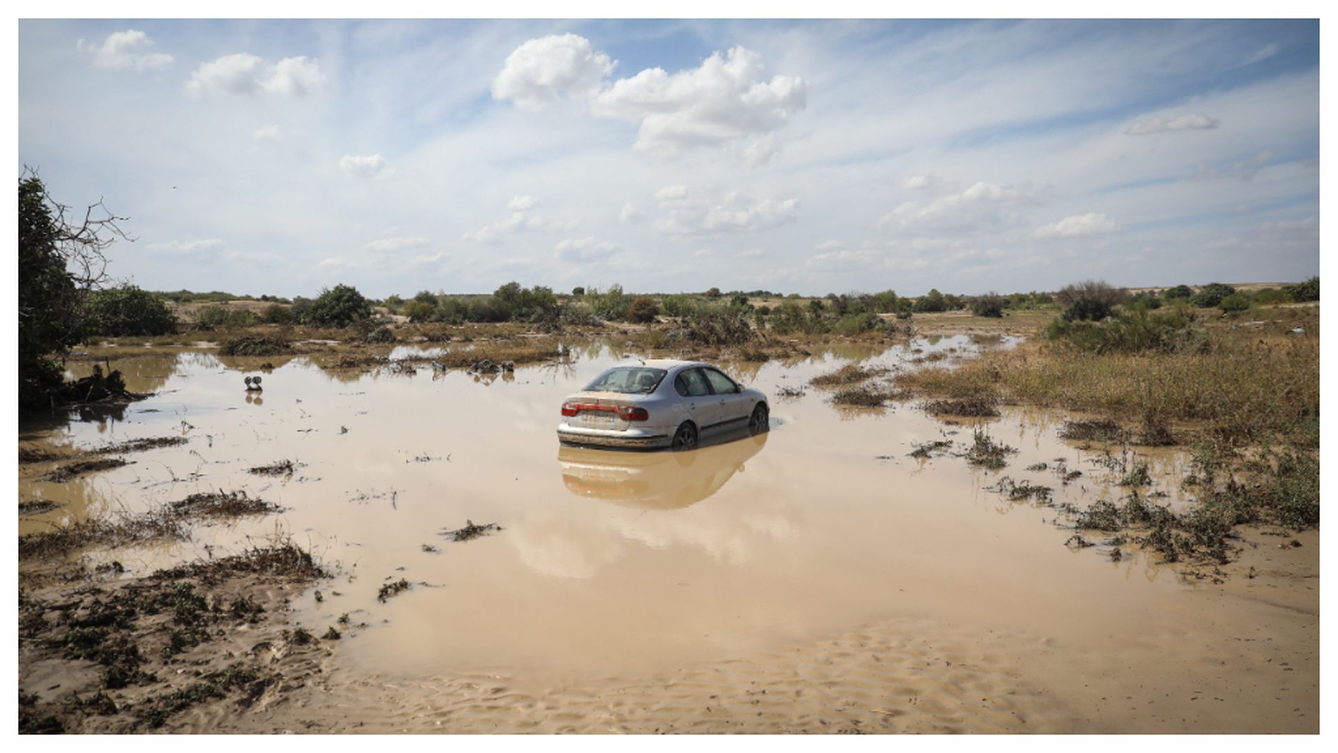 coche_atrapado_en_una_inundacion_en_madrid_fuente_cordon_press.jpg coche_atrapado_en_una_inundacion_en_madrid_fuente_cordon_press.jpg