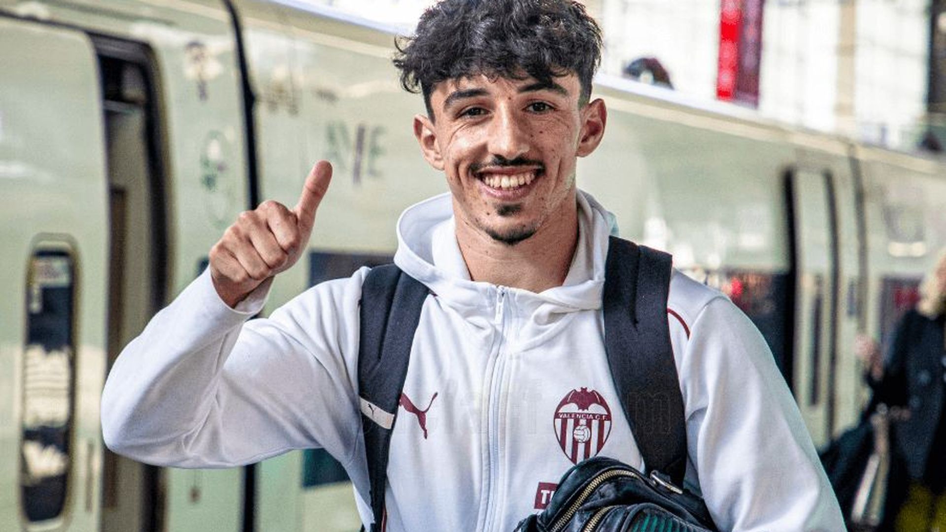 convocatoria_del_valencia_cf_en_el_tren_002.png convocatoria_del_valencia_cf_en_el_tren_002.png