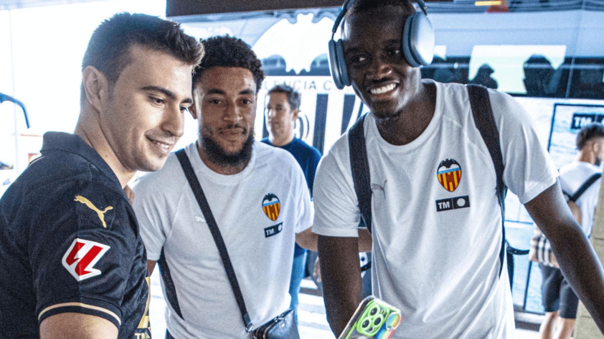convocatoria_del_valencia_cf_y_vuelo_en_avion_foto_valencia_cf_002.png
