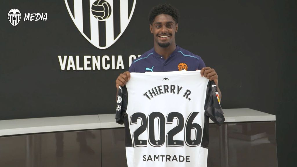 Entrevista a Correia que celebra su renovación con el Valencia hasta 2026