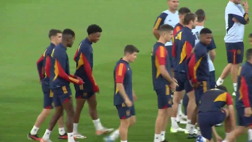 Nico Williams no se separa de Gavi y Balde y en Barcelona sueñan: "Culer"