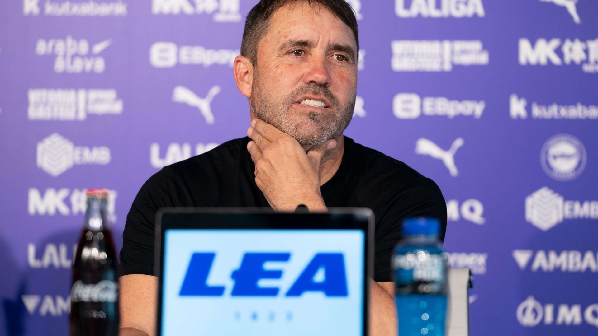 coudet_tras_renovar_con_el_alaves_foto_deportivo_alaves_001.jpg coudet_tras_renovar_con_el_alaves_foto_deportivo_alaves_001.jpg