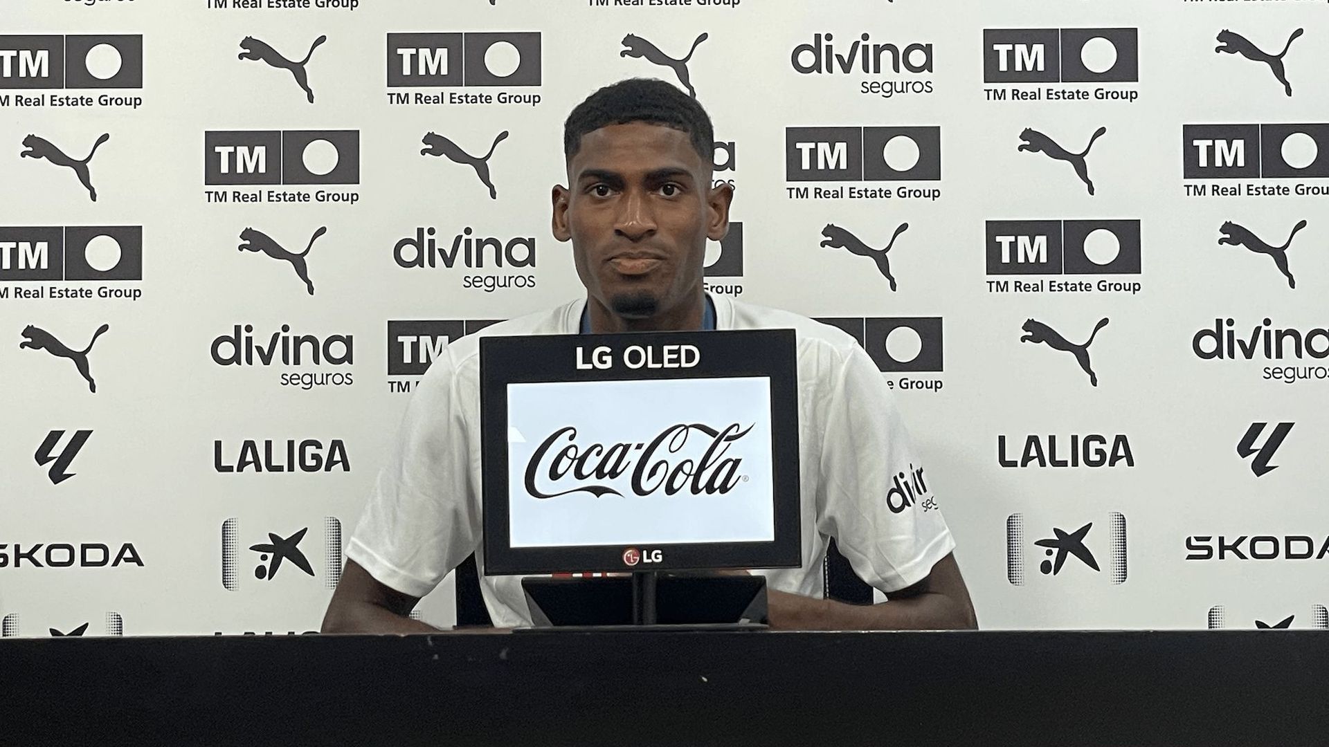 cristhian_mosquera_en_rueda_de_prensa.png cristhian_mosquera_en_rueda_de_prensa.png