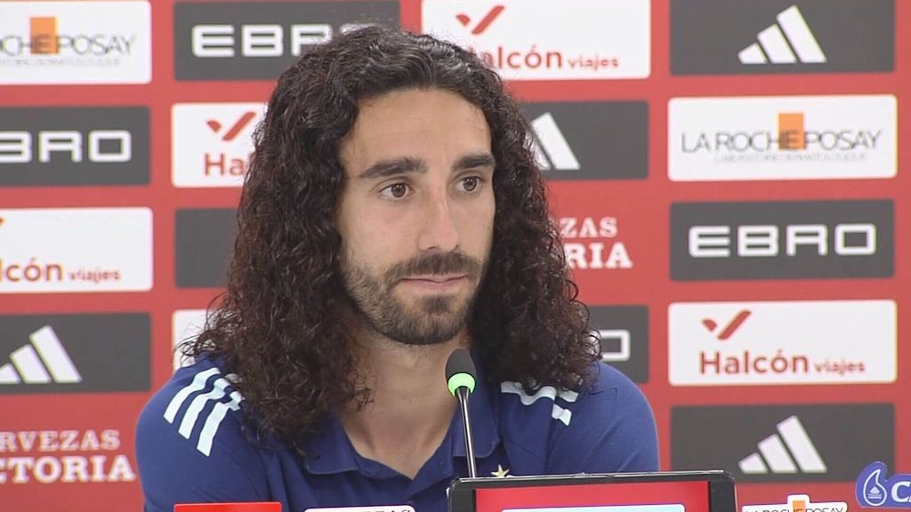Cucurella se moja con el Balón de Oro y reconoce la "putada" que es defender a Lamine Yamal: "Intento no lesionarlo"