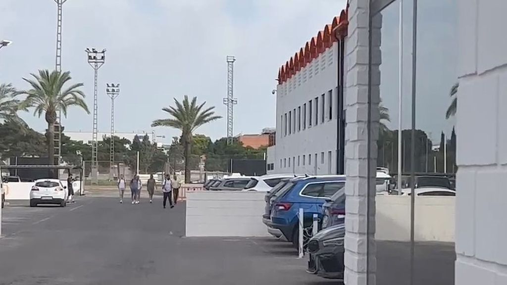 Gattuso y su cuerpo técnico llegan a Paterna en su primer día de trabajo