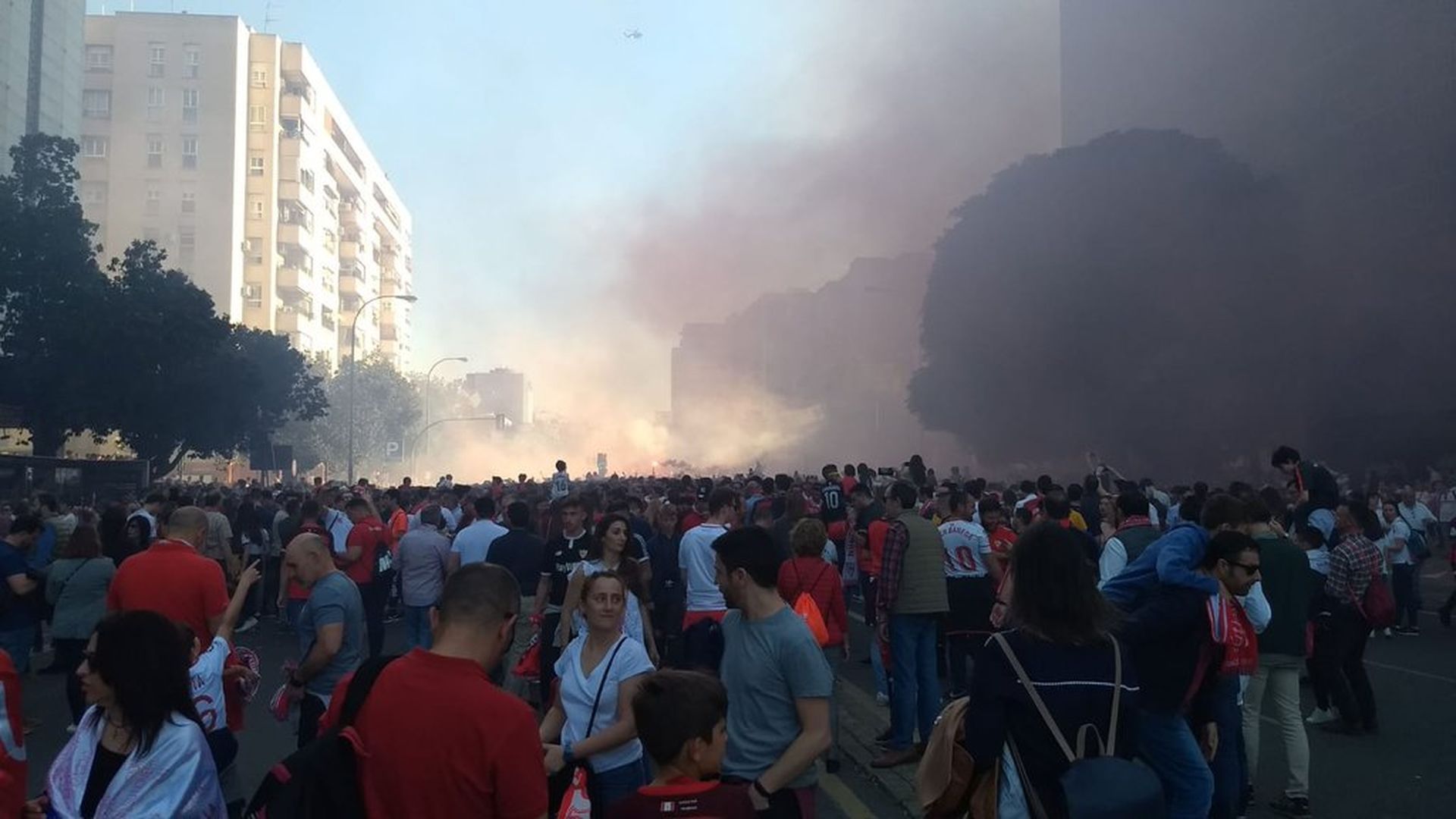 D4DGpGhXsAAuY_W.jpg:large