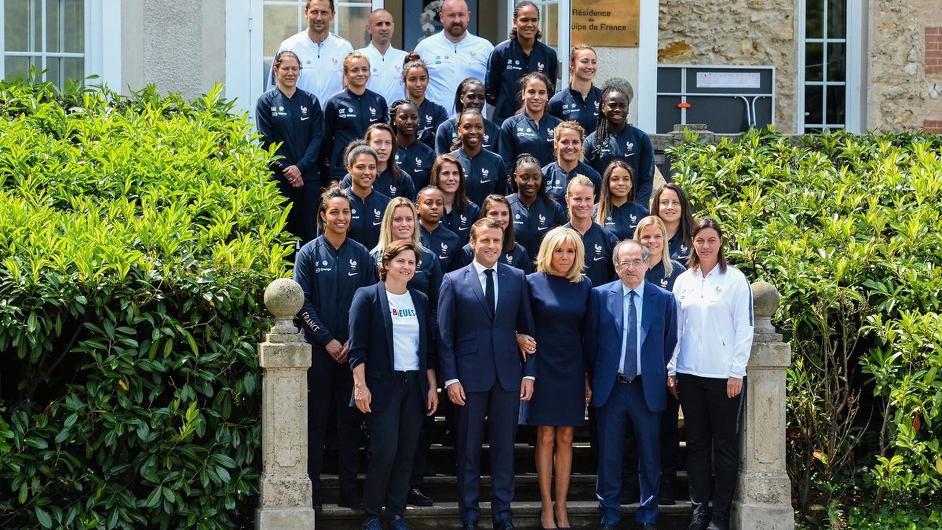 D8P0k9oXYAUlJRe.jpg D8P0k9oXYAUlJRe.jpg