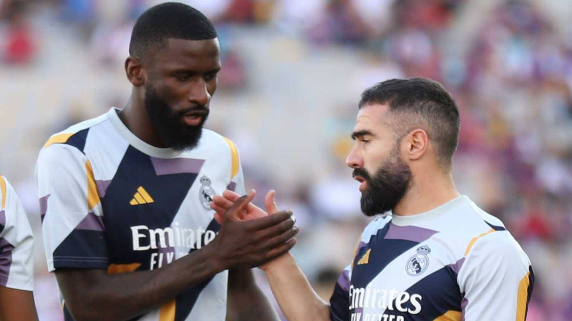 dani_carvajal_y_antonio_rudiger_en_un_calentamiento_antes_de_un_partido_cordon_press_001.jpg dani_carvajal_y_antonio_rudiger_en_un_calentamiento_antes_de_un_partido_cordon_press_001.jpg
