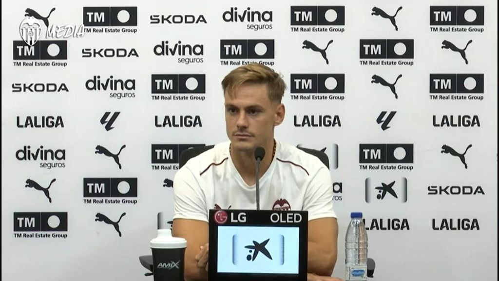 Rueda de prensa de presentación de Dani Gómez