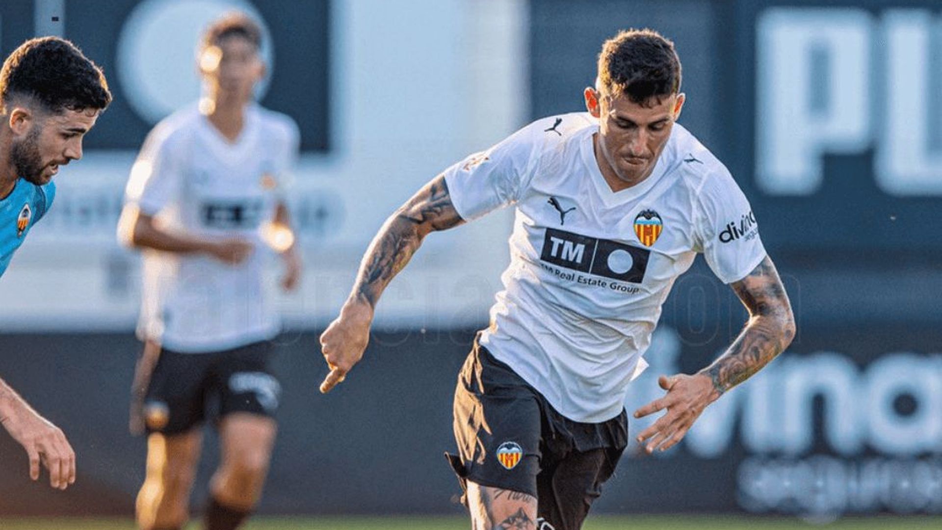 dani_raba_en_el_valencia_castellon_foto_valencia_cf_001.png dani_raba_en_el_valencia_castellon_foto_valencia_cf_001.png