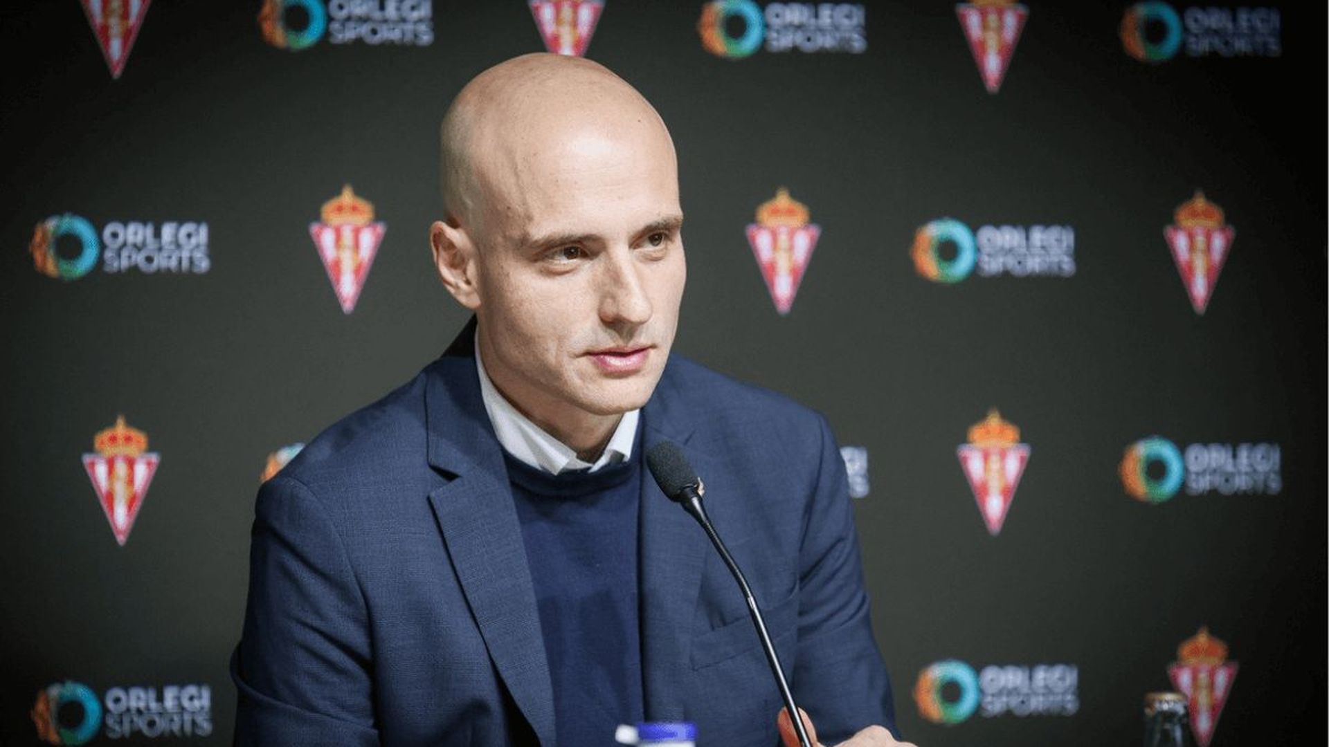 david_guerra_presidente_ejecutivo_del_sporting_en_sala_de_prensa_foto_rsg.png david_guerra_presidente_ejecutivo_del_sporting_en_sala_de_prensa_foto_rsg.png