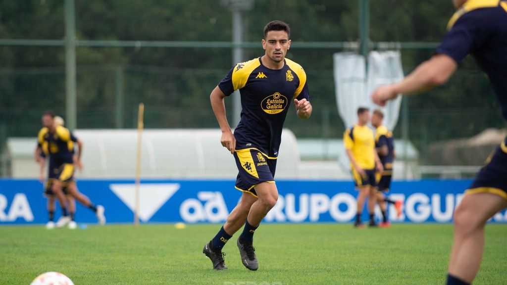 Presentación de Davo como nuevo jugador del Deportivo
