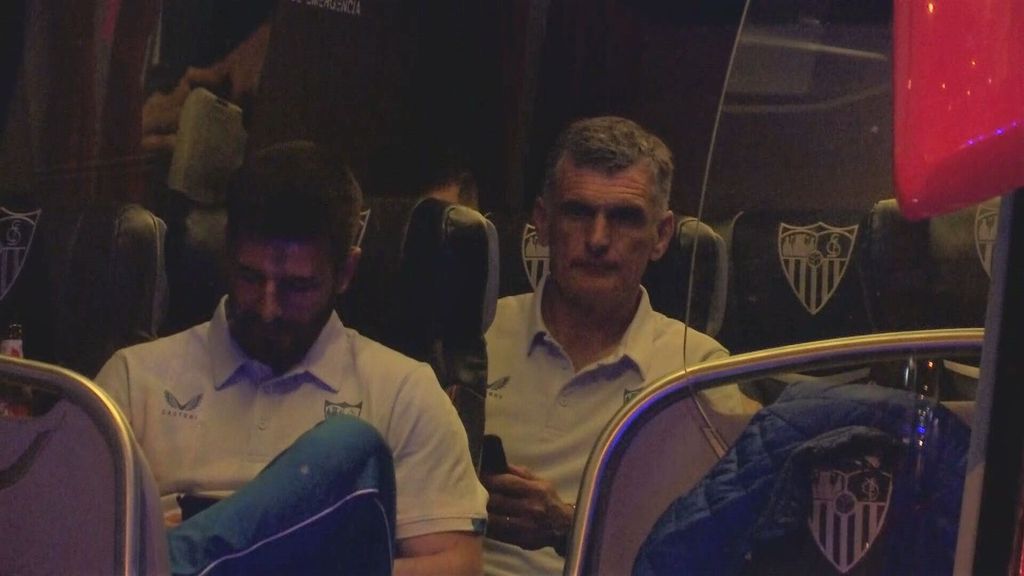 (MEDIASET) De la felicidad de Jordán al gesto serio de Mendilibar: la prudencia del técnico a la salida del estadio