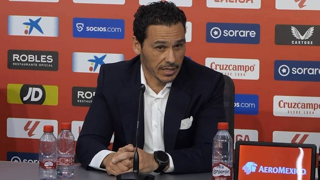 Del Nido Carrasco en la presentación de García Pimienta